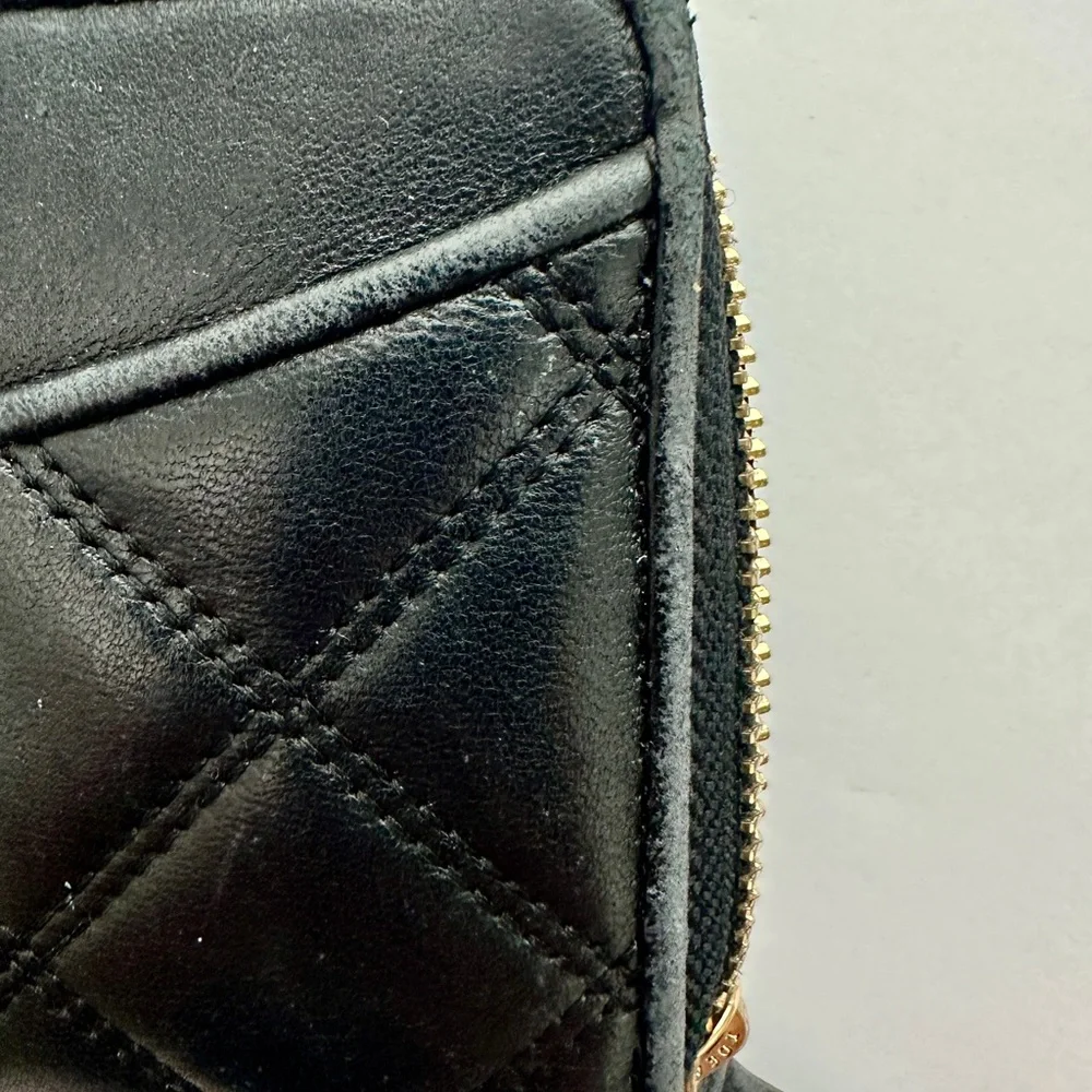 Authentic Tory Burch Savannah Continental Black Quilted Zip Wallet Women’s - Picture 5 of 9